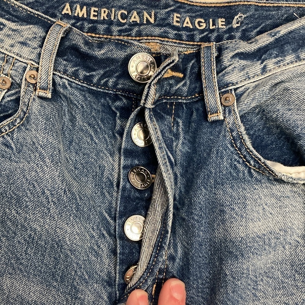 American Eagle 90’s Boyfriend Jeans - Picture 10 of 11